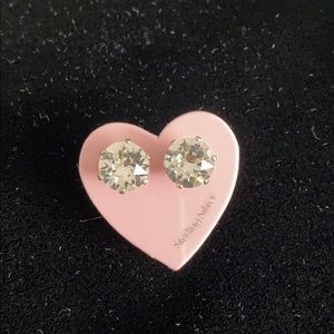 Jojo loves you stud earrings